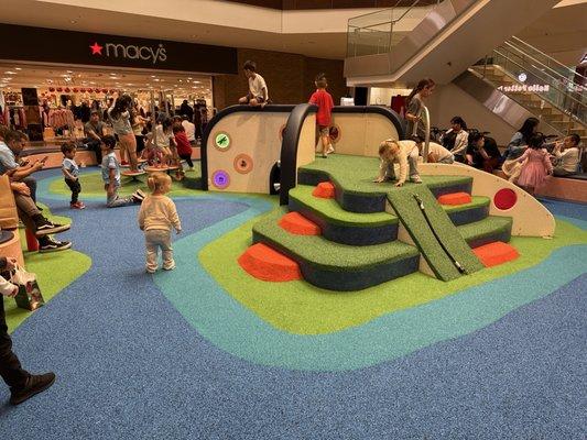 New play area in Brea mall opened!