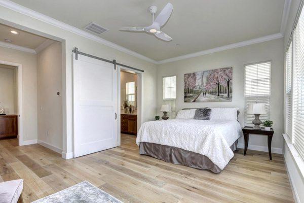 Andres Farias - Royal Real Estate