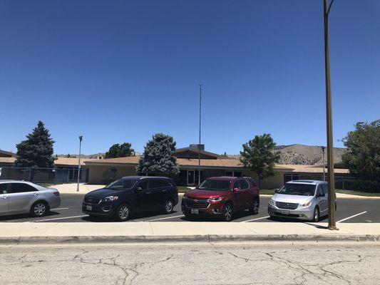 Jacobson middle school. Come around the back by the pool to get to cafeteria