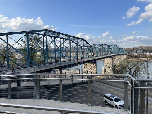 Walnut Street Bridge