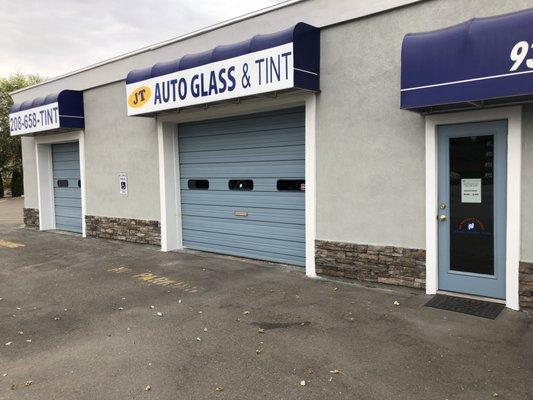 JT Auto Glass & Tint
