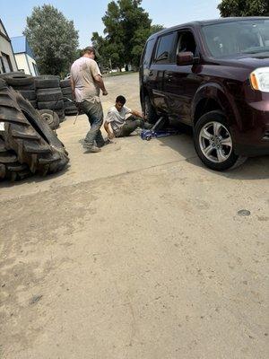 Art's Tires & Service