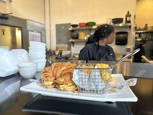 Queen's Louisiana Po-Boy Cafe