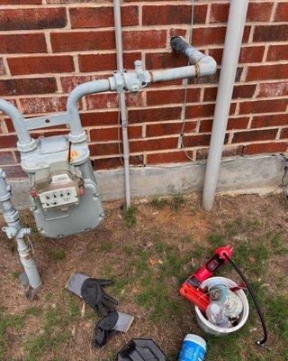 Natural gas pressure test