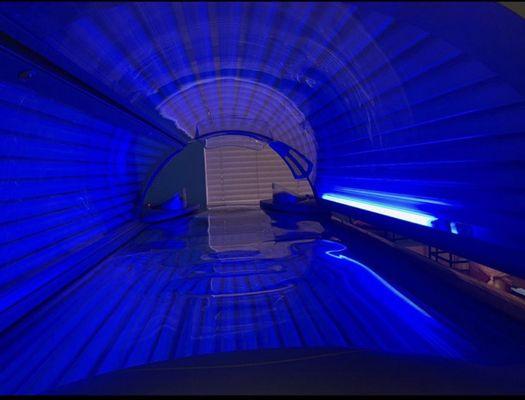 Super Space Age Beds Air Conditioning UV Beds