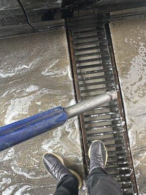 No nozzle ? That's a red flag.