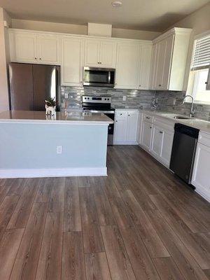 It Sparkles Cleaning Service