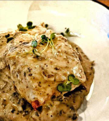 Mushrooms biscuits n' gravy