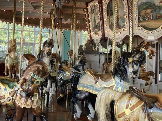 Hampton Carousel