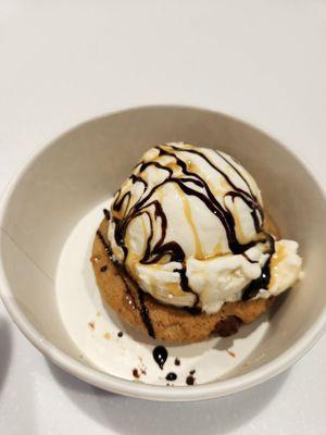 Cookie sundae