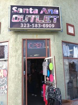 Santa Ana Outlet