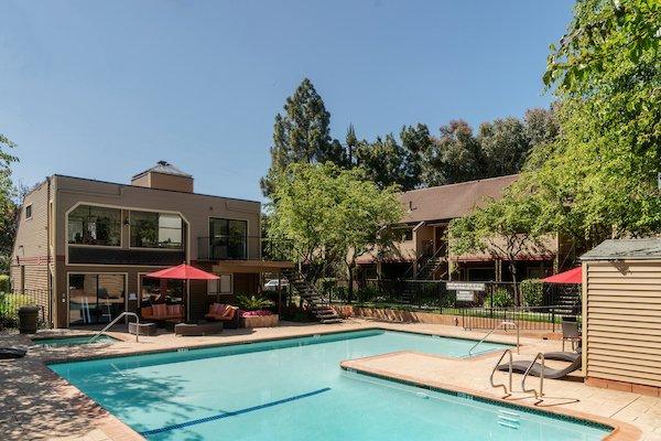 Woodchase Apartments