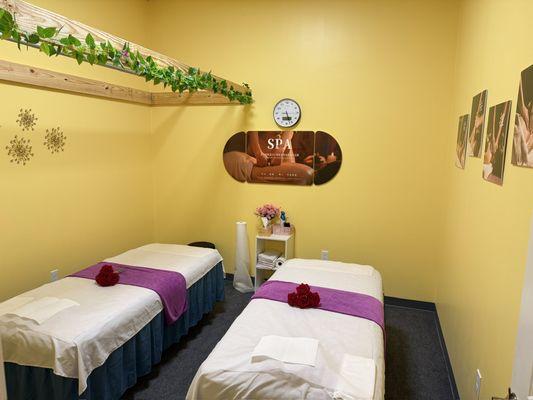 Massage room for couples