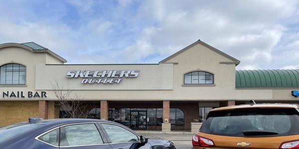 SKECHERS Warehouse Outlet