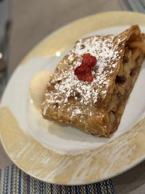 Apple strudel