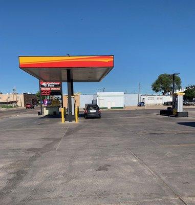 Love's Country Store