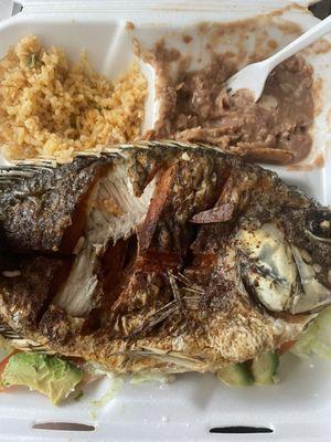 Mojarra Frita plate