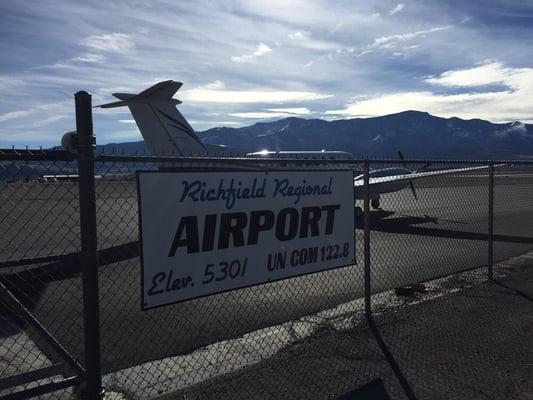 Richfield Municipal (RIF)