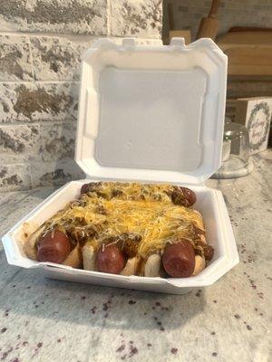 Chili cheese Dogs