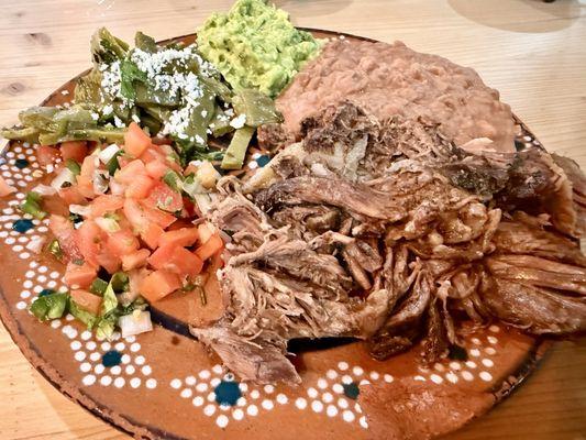 Barbacoa De Borrego Con Comsome