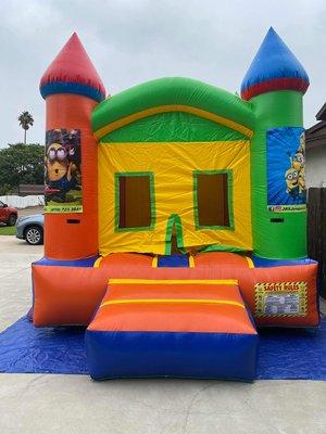 Basic Jumper with minions banners