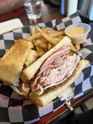 Club with House Cut Fries