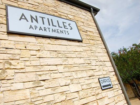 Antilles Apartments