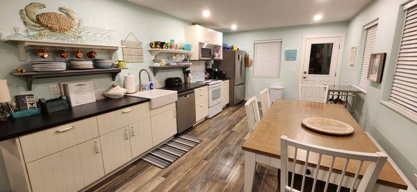 Peaches Puddles Cleaning