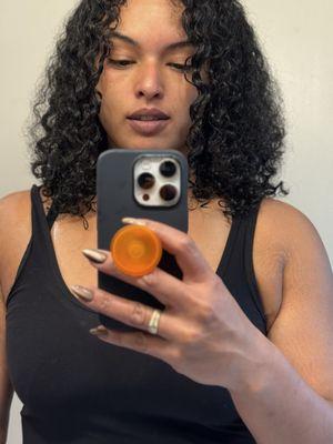 Uneven, one side of thin. The other side is thick and frizzy