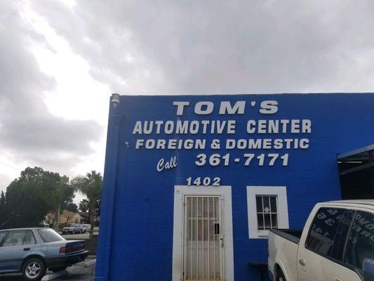 Tom's Automotive Center