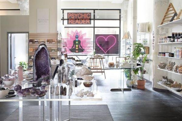 inside of psychic reading astrologer location.