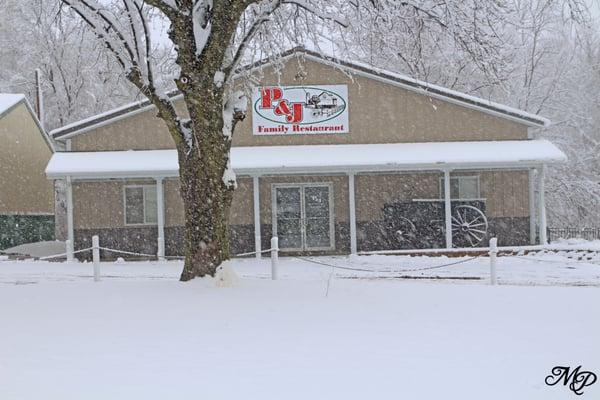 Great place to eat! Love the cozy small town.