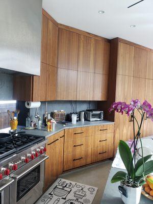 PROFESSIONAL CUSTOM FURNITURE REFINISHING