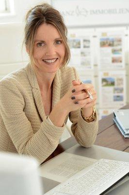 AJ International Group - Naples