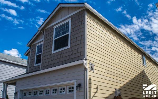 Washougal, WA Full Siding Replacement James Hardie Fiber Cement Lap Siding, James Hardie Shingle, and James Hardie Board and Batten