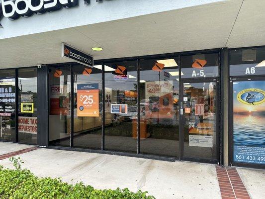 Boost mobile - Lake Worth
