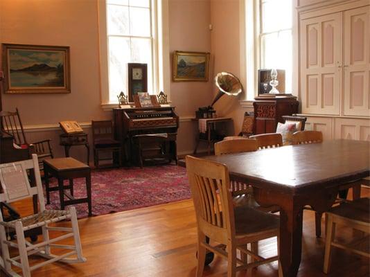 Lower Lake Schoolhouse Museum