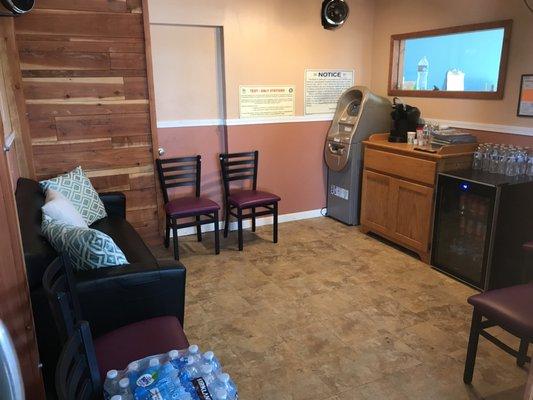 Fast and professional service. Nice waiting room with fully stocked fridge (soda and water), Keurig, wifi and TV!