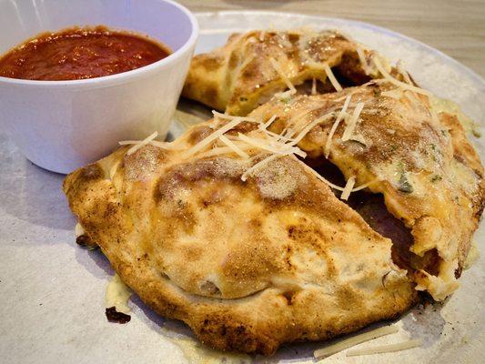 Baked calzone