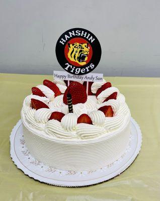 I used my own cake topper for decor. But how beautiful is this cake!