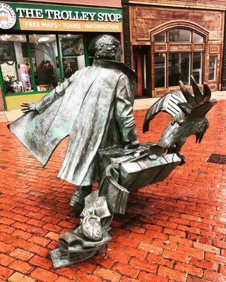 Edgar Allan Poe Statue