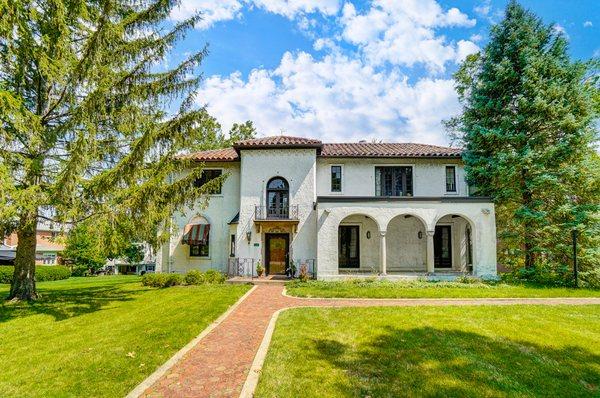 Oakwood Elegance SOLD