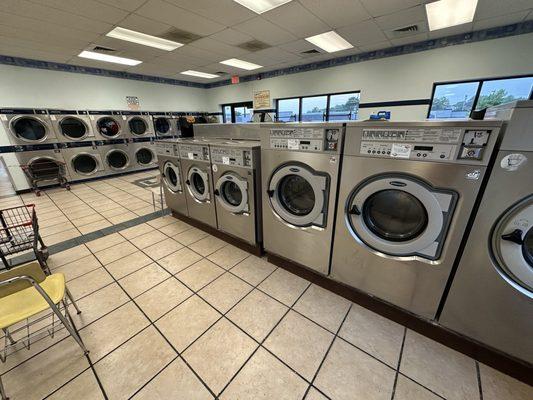 Emerald Wash Coin Laundry