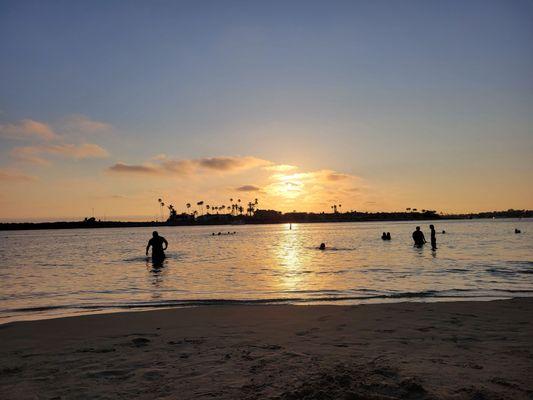Corona del Mar State Beach