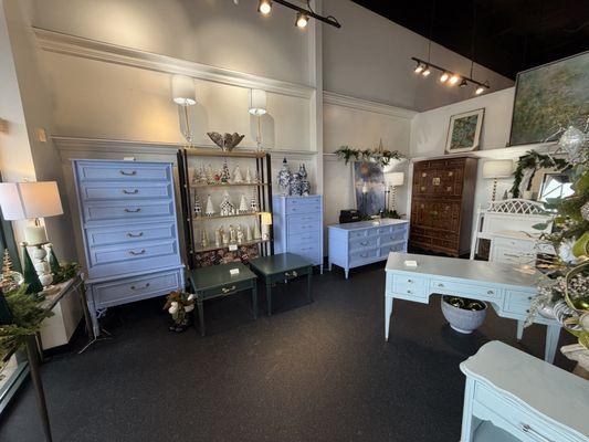 Popup shop is so cute.