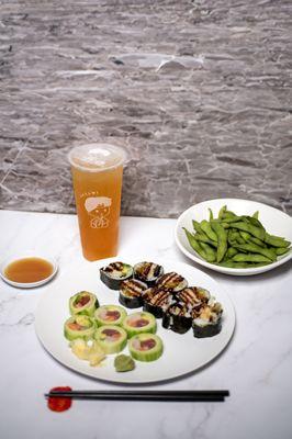 Peach green tea from Kazami. Edamame, spider roll, and Naruto roll from Wasabi.
