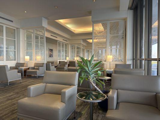 United Airlines Group Desk – Honolulu (HNL)