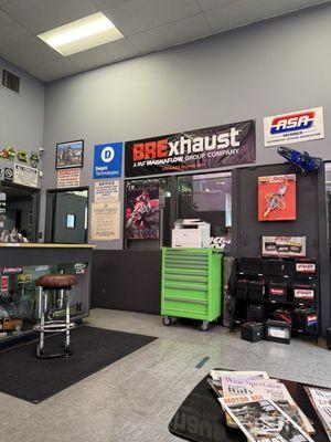 Manny's Auto Repair Center