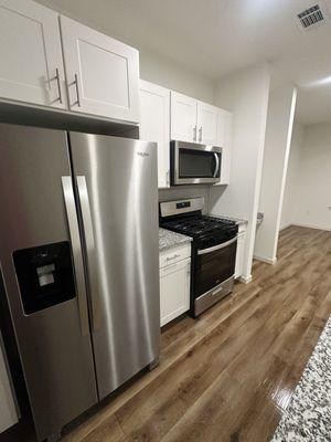 Ely’s Cleaning Service