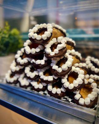 Bug & Bear’s Cannoli